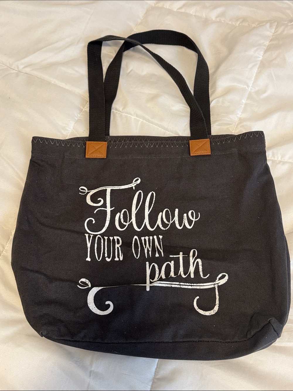 Thirty One Wander Tote Shoulder Bag Follow Your Own Path Inspirational Grey